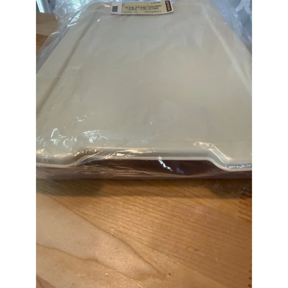 Longaberger medium serving